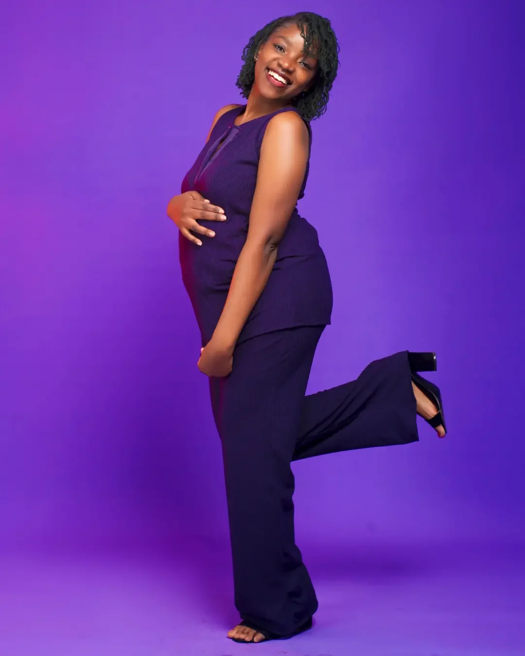 Sleeveless 2 Piece Maternity Outfit